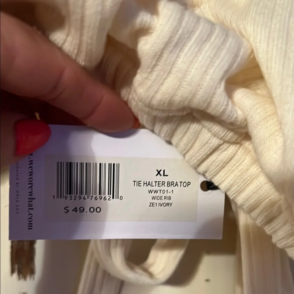 WeWoreWhat Cream Textured halter tie bra top - Picture 6 of 10